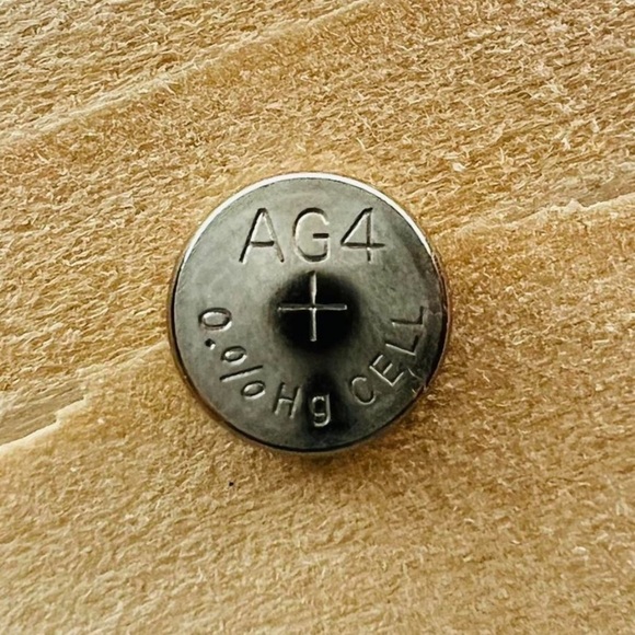 Y2K Italian Charm Watch - Picture 3 of 3